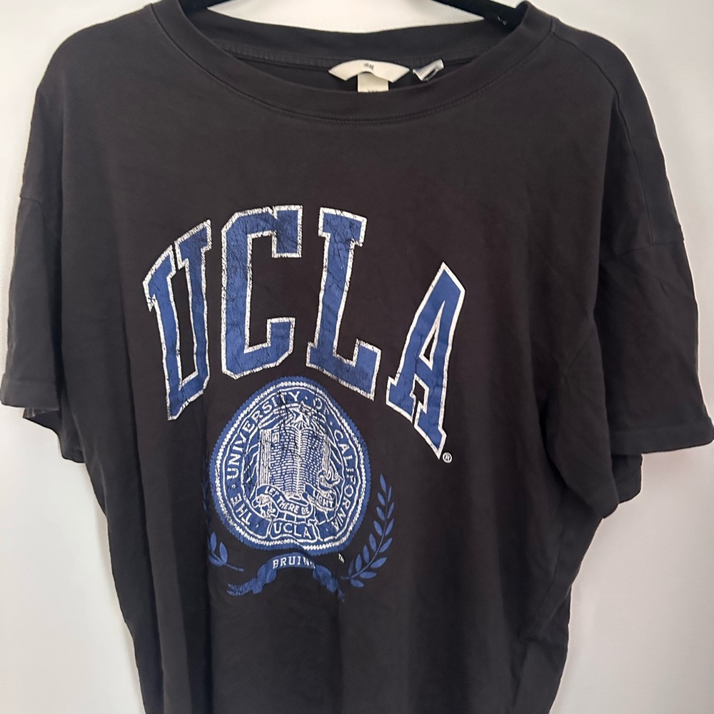 UCLA | H&M | MEDIUM | T-SHIRT